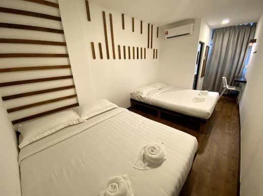 Kuching Hotel Esterno foto